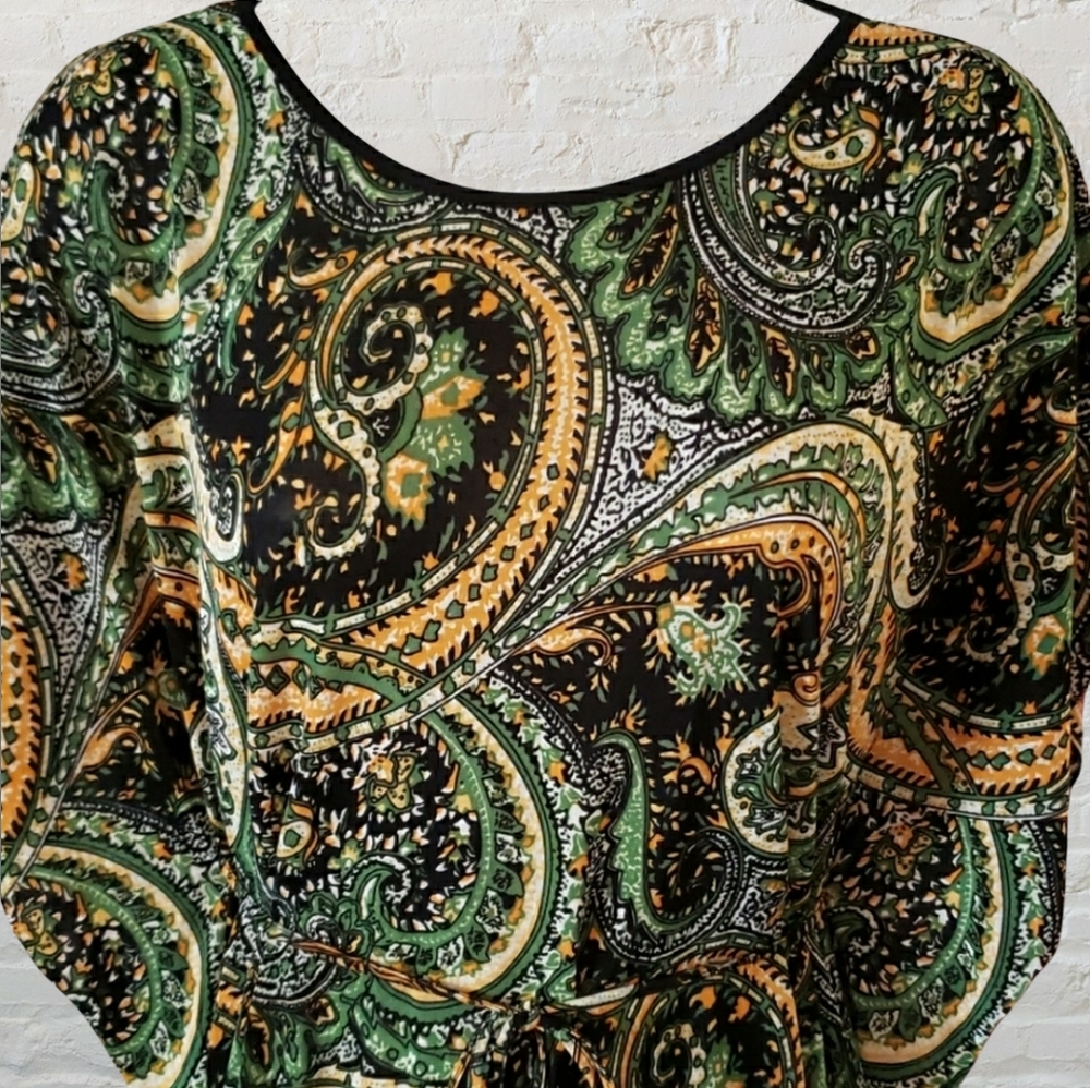 Victoria Leland Design Top - Picture 2 of 8